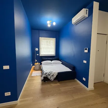 Little Blue Milánó